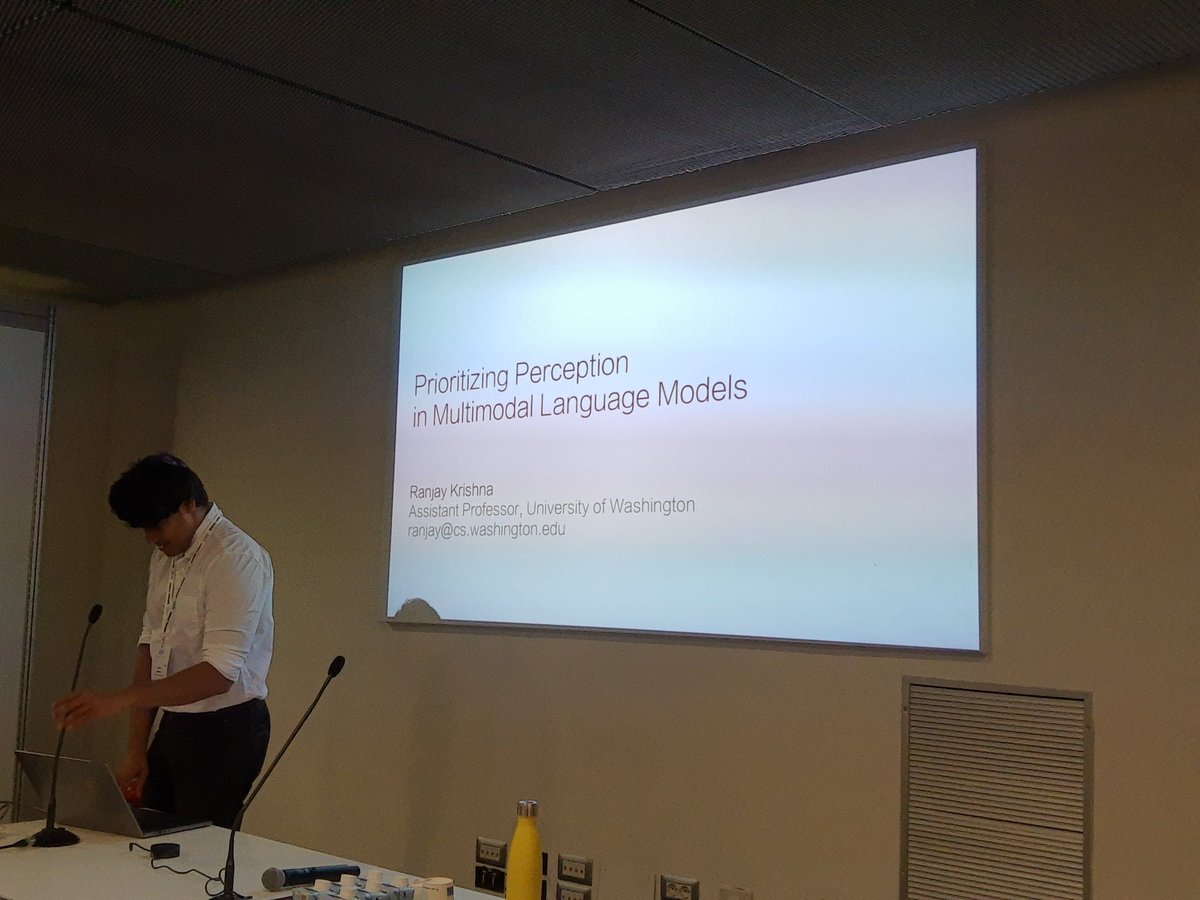 Happening now at suite 9 #ECCV2024. Ranjay Krishna is talking about his latest open source MOLMO multimodal language model.