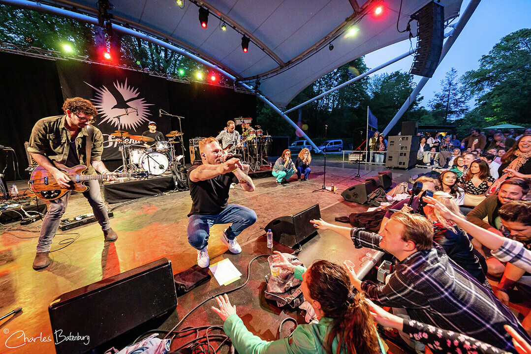 Weet je nog toen @Splendidmusic bij ons vorig seizoen het park rockte? Komende vrijdag 4 oktober knallen ze een avond thuis in Den Haag @PAARD. Er zijn nog tickets!🙌🏼 @GreenhouseTalent