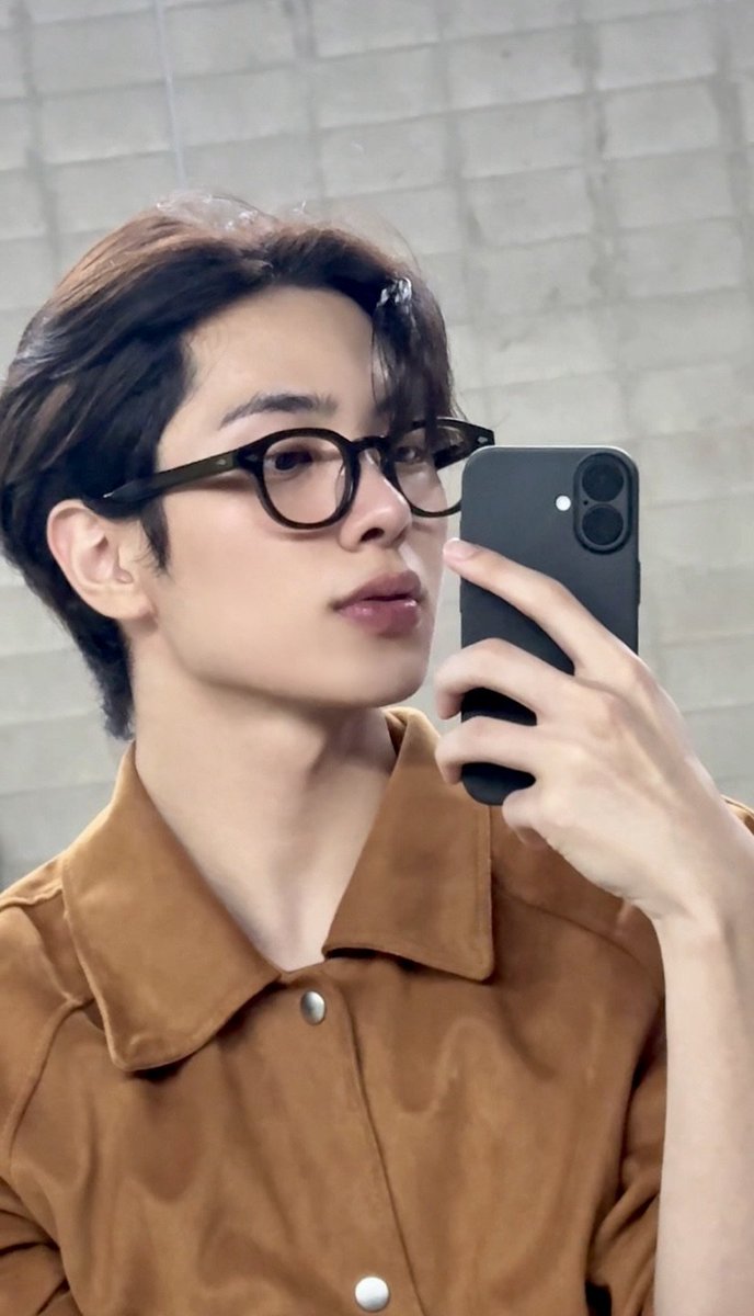 🍂🍁💛
#류준민 #더크루원 #TheCrewOne 
#가을 #좋다