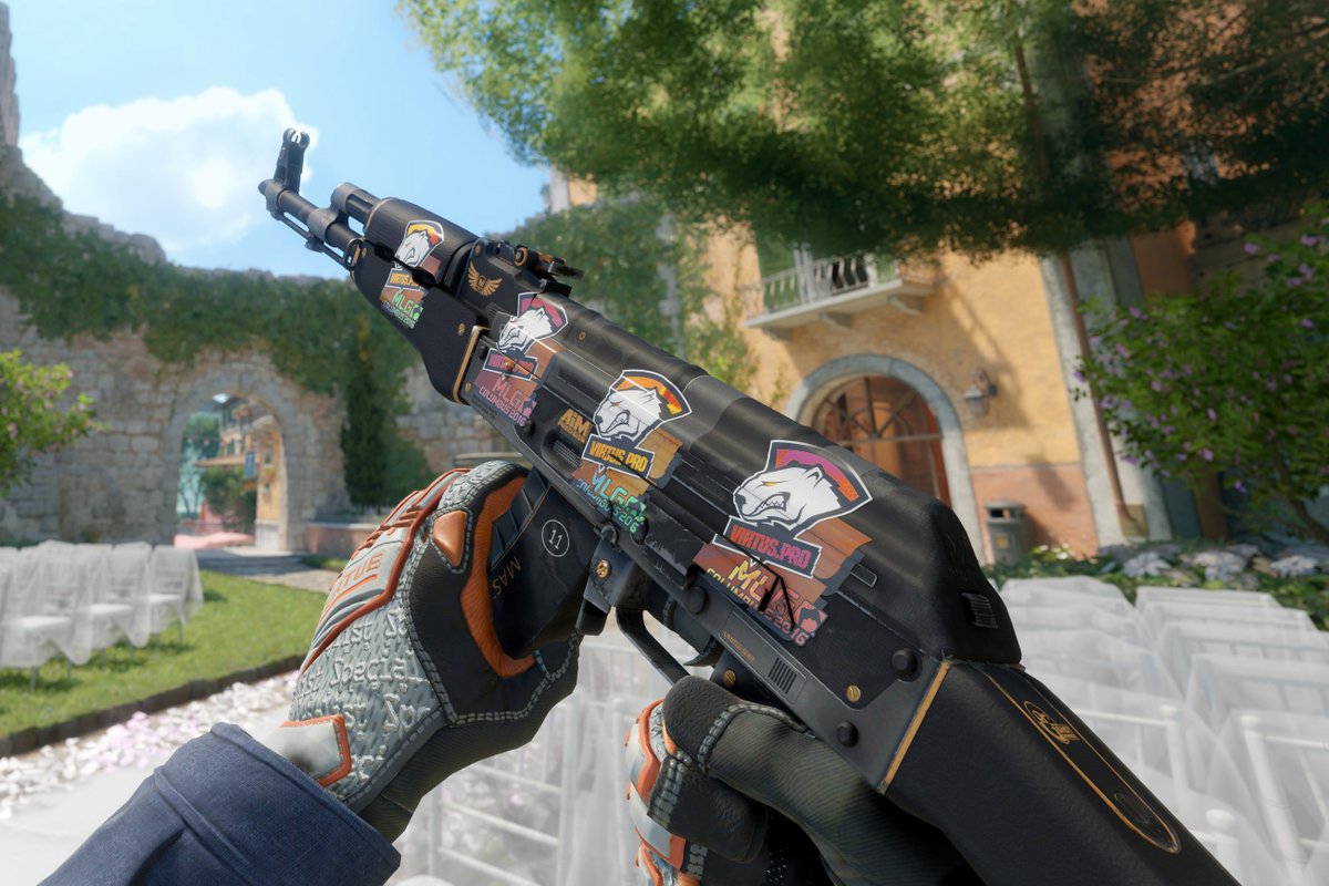 bahbotato's tweet image. giving away this rifle combo since G2 won fall finals 🥰

one winner, two crafts:

+ AK Elite Build
+ M4 Desert-Strike 
both 4x Virtus Pro (Holo) | MLG Columbus 2016

just retweet, follow, and drop a comment. will roll in a week when off tradehold 🧡
