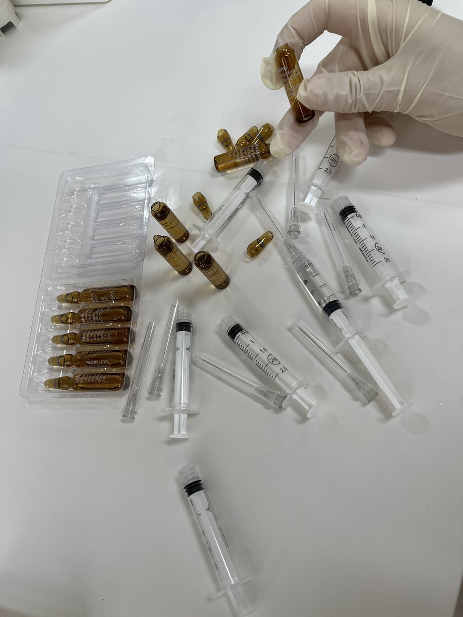 Biz de bilirdik kalp kırmasını ama ampul kırmayı tercih ettik .😎