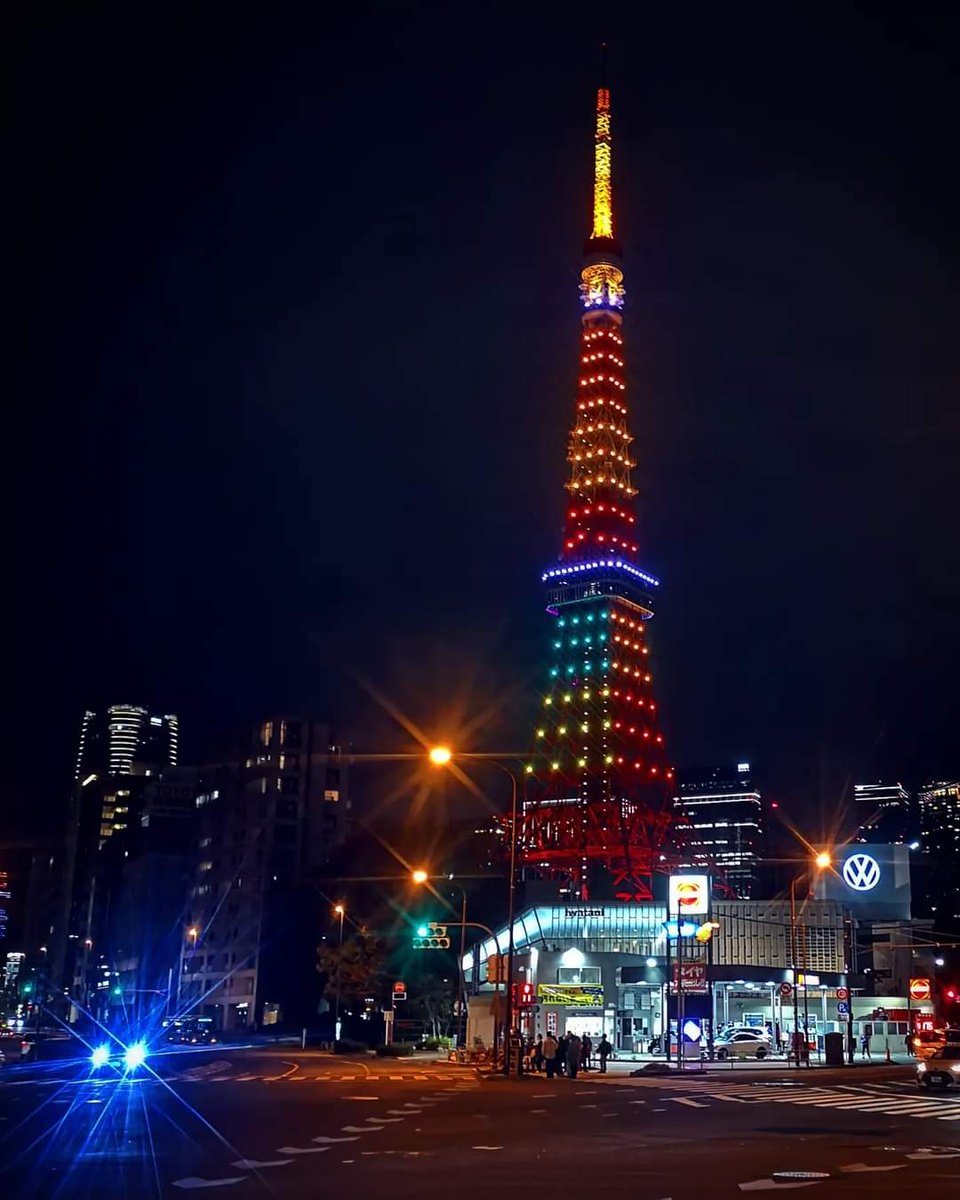 /// Tokyo Tower during Christmas 2023.  A nice memory of the Asian tour of the last year ✌😊 /// #tokyo