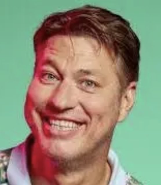 PeterMiltenburg's tweet photo. Kan deze Superlul direct van de buis!
#SanderdeKramer
#OranjeZondag https://t.co/dOyyUeWEul