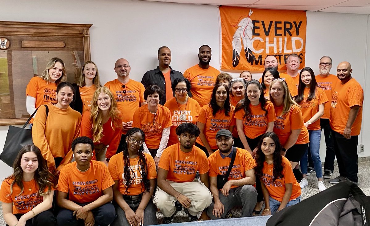 Weston CI (@westonci) on Twitter photo Staff & students ready to start an amazing #OrangeShirtDay #Sept30 #TRC <a href="/Rosanna_Deo/">Rosanna Deo</a> <a href="/PaulCaramida/">Paul Caramida</a> @DrJosephJSmith <a href="/LC1_TDSB/">Learning Centre 1</a> <a href="/tdsb/">Toronto District School Board</a> <a href="/UIEC_Tdsb/">UIEC_TDSB</a> Staff & students ready to start an amazing #OrangeShirtDay #Sept30 #TRC <a href="/Rosanna_Deo/">Rosanna Deo</a> <a href="/PaulCaramida/">Paul Caramida</a> @DrJosephJSmith <a href="/LC1_TDSB/">Learning Centre 1</a> <a href="/tdsb/">Toronto District School Board</a> <a href="/UIEC_Tdsb/">UIEC_TDSB</a>