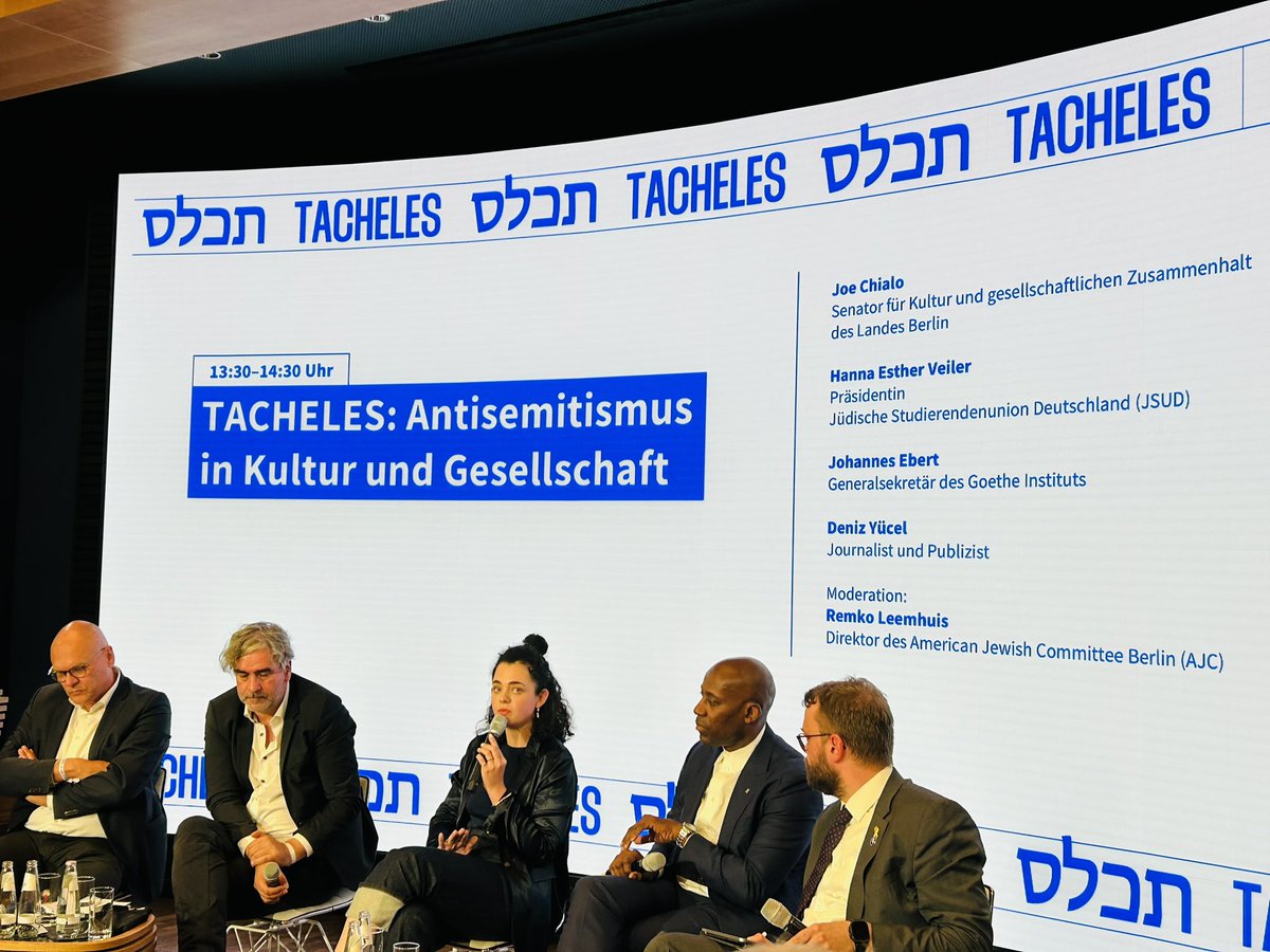 Silke Muelherr (@muelherr) on Twitter photo Uneinigkeit bei der Problemanalyse: Gibt es eine Zunahme von Antisemitismus im Kulturbetrieb seit dem 7.10.? Kultursenator <a href="/ChialoJoe/">Joe Chialo</a> sagt ja - und spricht #tacheles im Streitgespräch mit <a href="/Besser_Deniz/">Deniz Yücel</a>, <a href="/HannaVeiler/">Hanna Veiler</a>, <a href="/johannes_ebert_/">Johannes Ebert</a> bei <a href="/KASonline/">Adenauer-Stiftung</a> #Meinungsfreiheit #Demokratie Uneinigkeit bei der Problemanalyse: Gibt es eine Zunahme von Antisemitismus im Kulturbetrieb seit dem 7.10.? Kultursenator <a href="/ChialoJoe/">Joe Chialo</a> sagt ja - und spricht #tacheles im Streitgespräch mit <a href="/Besser_Deniz/">Deniz Yücel</a>, <a href="/HannaVeiler/">Hanna Veiler</a>, <a href="/johannes_ebert_/">Johannes Ebert</a> bei <a href="/KASonline/">Adenauer-Stiftung</a> #Meinungsfreiheit #Demokratie