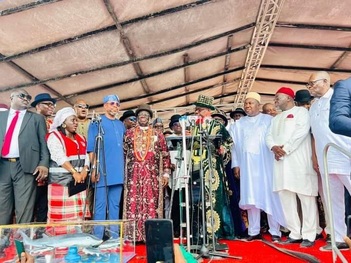possible1001's tweet photo. These are men whom @GovWike has in one way or another influenced their successes.
None of them have complained that anyone collected their kidneys. Except one wicked betrayer looking for a way to justify his ingratitude.
#SimBad
#Wike https://t.co/wP0fL15ewl
