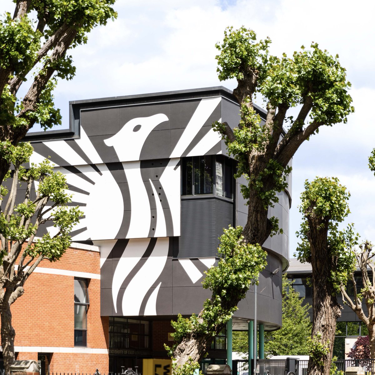 Exciting news! Our University of East London (<a href="/UEL_News/">Uni of East London</a>) project has won an Honour Award in the #Placemaking category at the 2024 <a href="/SEGD/">SEGD</a> Global #Design Awards! Huge thanks to our incredible team and partners for making this possible. Check out the details: gh7g.short.gy/xyXI2c