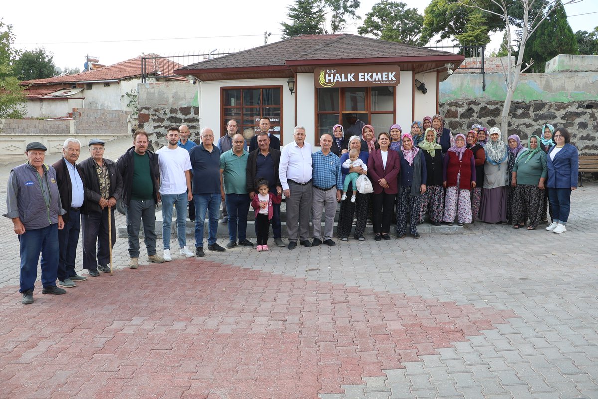 Kulabelediyesi's tweet photo. Kula Belediyesi tarafından vatandaşların uygun fiyata ekmek alabileceği 2. Halk Ekmek Büfesi, Karataş'ta hizmet vermeye başladı.
Detaylar 👉 https://t.co/07QJztEH5d https://t.co/smVietHa4k