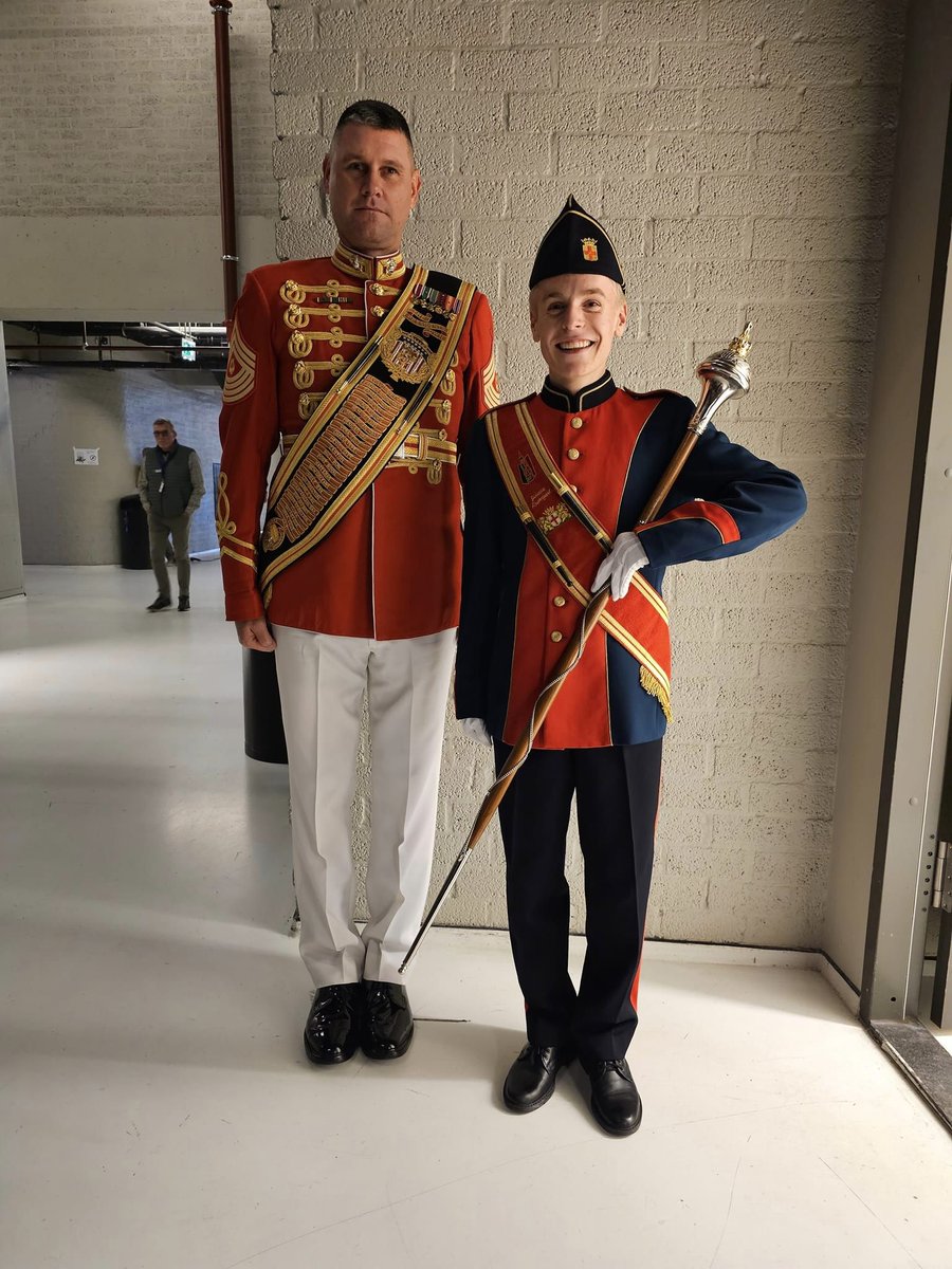 Topprestatie Jong Juliana! Winnaar Marswedstrijd in Ahoy  Rotterdam bij Marchingband Matters jeugdfestival. Mooie 5e plaats bij showwedstrijd en tamboer-maitre prijs voor Timo Dekker. Trots op onze jeugd!