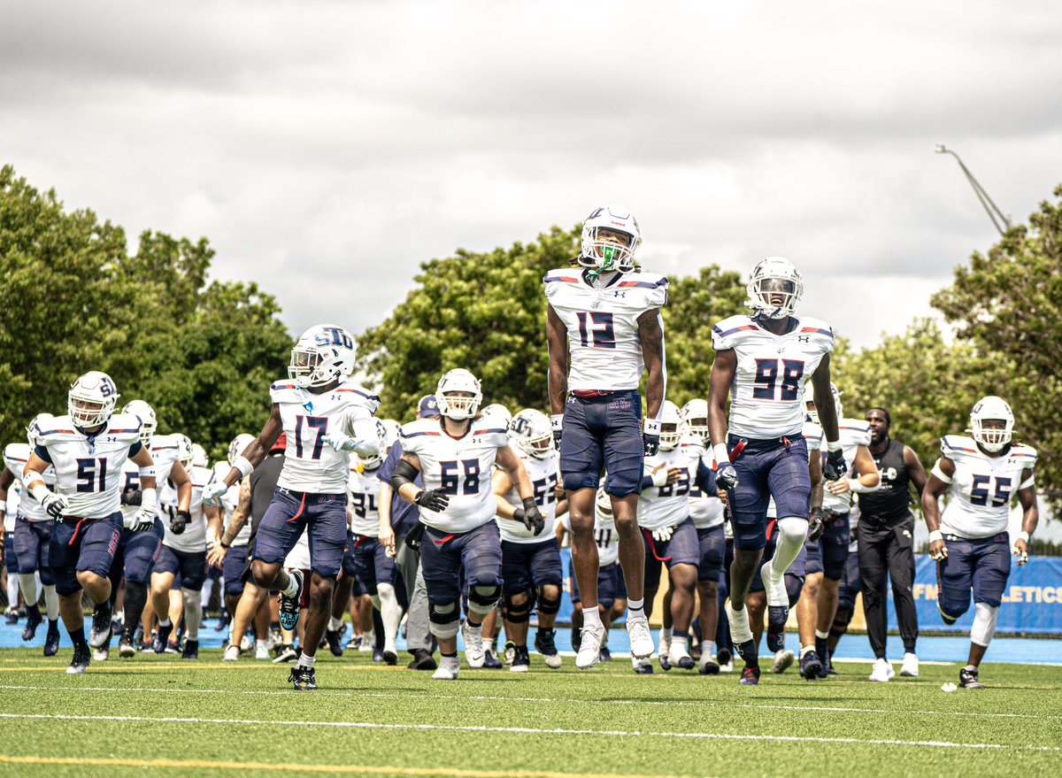 STU_Football's tweet photo. Bobcats 45, Lions 17

📸 @i.am_shotzz 

#STUFootball // #RaiseTheStandard https://t.co/B8YS3dr8Ue