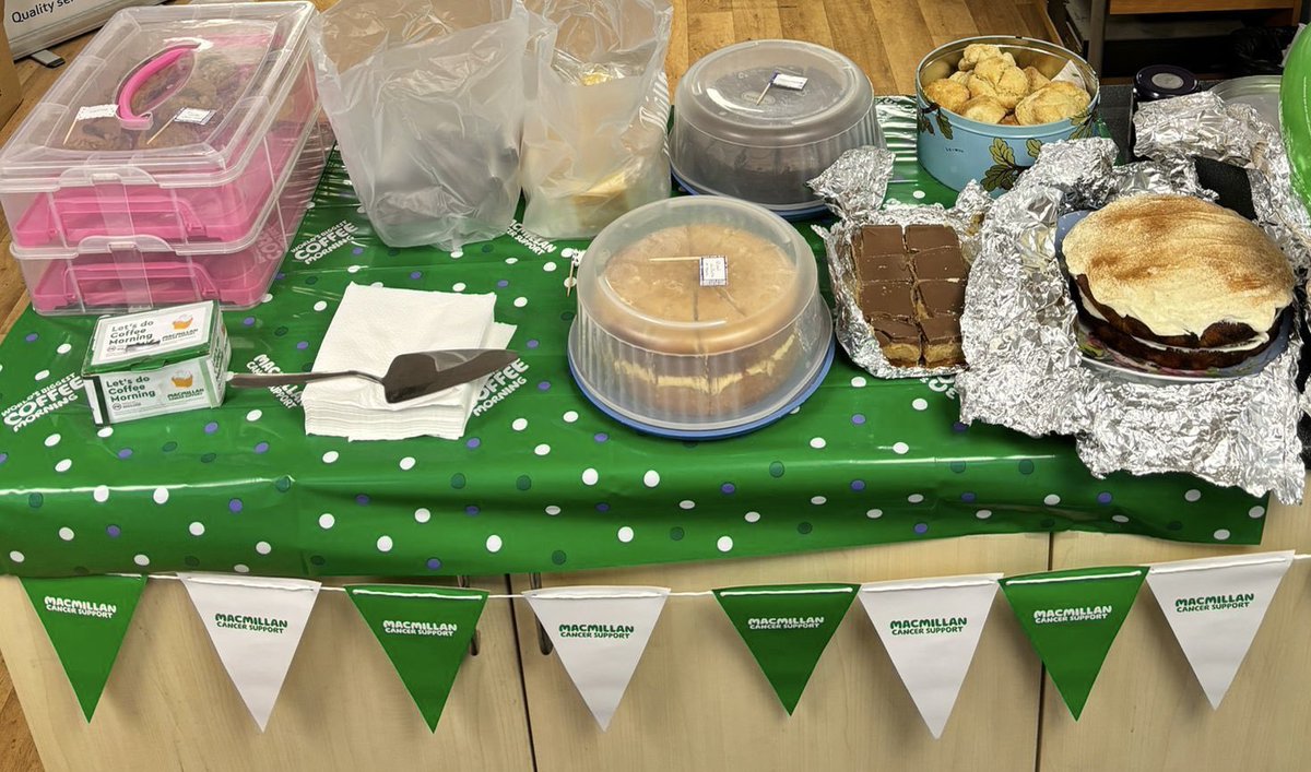 TES_Parcels's tweet photo. An amazing display of cakes from our forklift driver Simon on Friday, in aid of MacMillan Cancer Support. 
We raised a total of £250.02 for MacMillan 💚
#macmillancoffeemorning 
#macmillancancersupport https://t.co/78p0SAzl1Q