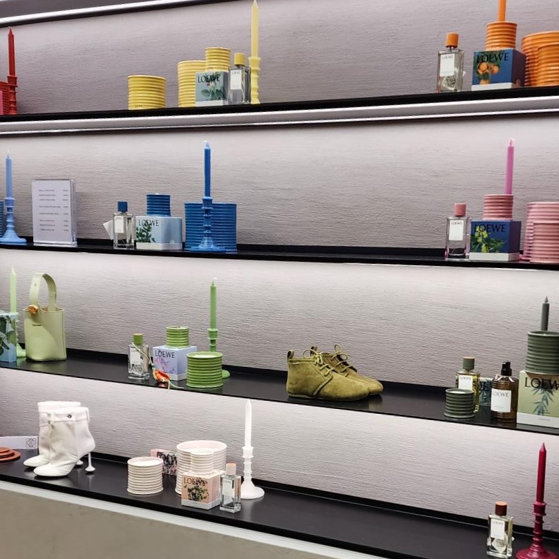 NEW STORE | Avenue 2A is open, featuring exclusive brands and collections such as Christian Louboutin, Pucci, Loewe and Assouline.

Find them on the Upper Mall, Shop 73.

#HydeParkCorner #MadeForYou