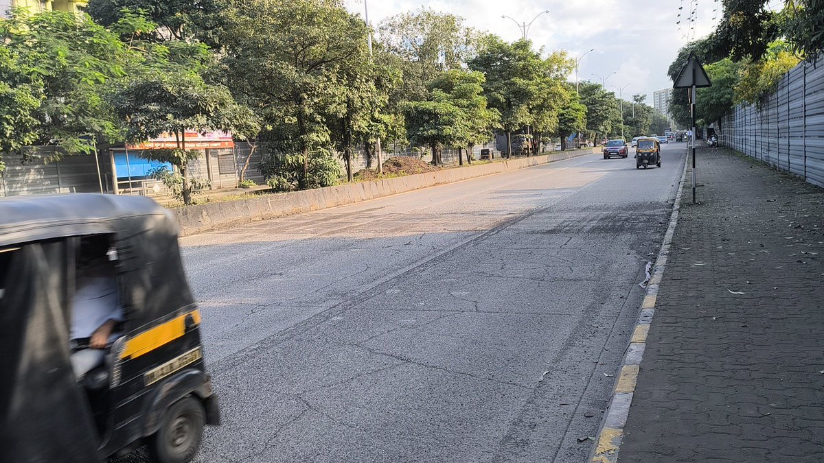 Jethumum's tweet photo. @NMMConline 

Why so promptness was shown by NMMC to remove the concrete speed braker at Gate No 1 Ekta Vihar Sector 25 CBD Belapur opposite Ryan school instead of installation of new speed brakers so far ?? Have the NMMC thought about safety of school going children? https://t.co/VlvLBt9Op6