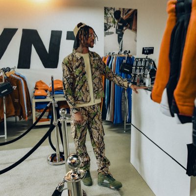 jockgiles's tweet photo. #NewProfilePic https://t.co/5AgUfxHjfI