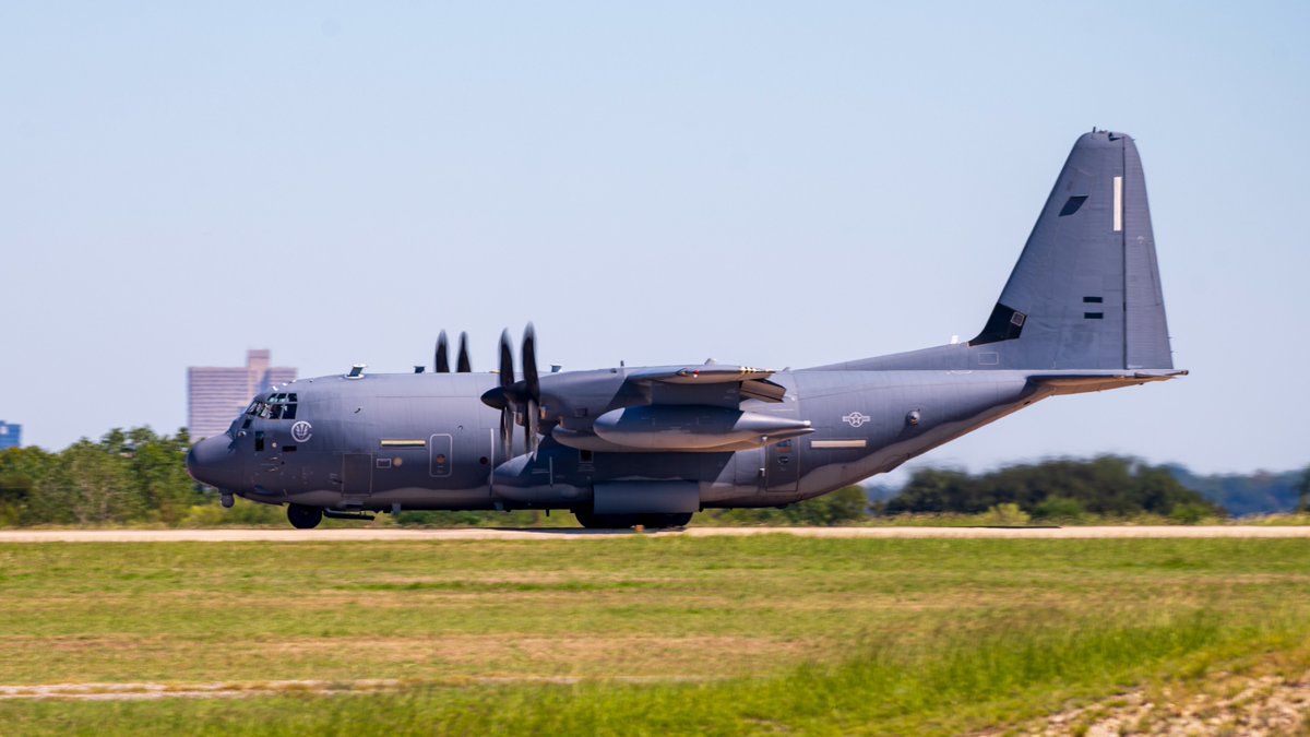 DNGRPIG's tweet photo. Hurricane evacuees at KNFW.  Photos by D McClinton. #AC130 #MC130 https://t.co/IYCsvYTLTv