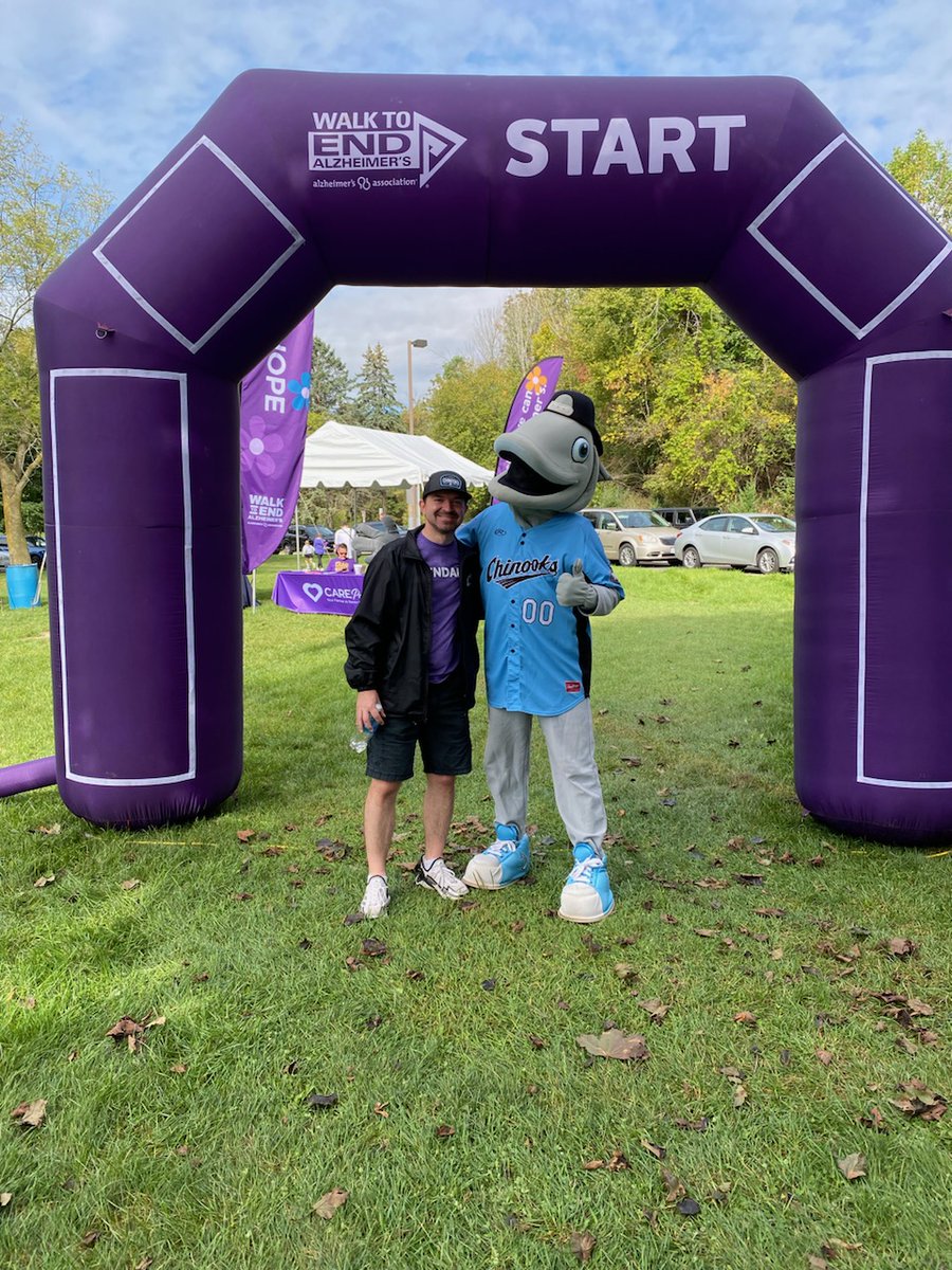 Gill_Chinook's tweet image. We had a great time this weekend at the Walk to End Alzheimer's hosted by the Voice of the Chinooks, @MMenzl