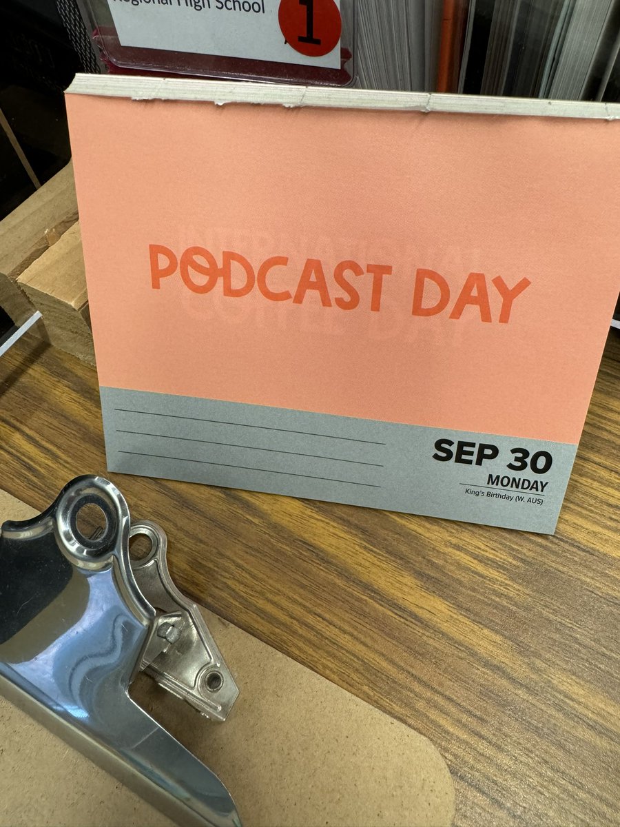 Happy podcast day to all the fantastic podcasters who have kept me entertained for many years! <a href="/robcesternino/">Rob Cesternino 🛎</a> <a href="/AMikeBloomType/">Mike Bloom</a> <a href="/roundhoward/">Josh Wigler</a> <a href="/ShannonGaitz/">Shannon Guss (Gaitz)</a> and many many more!