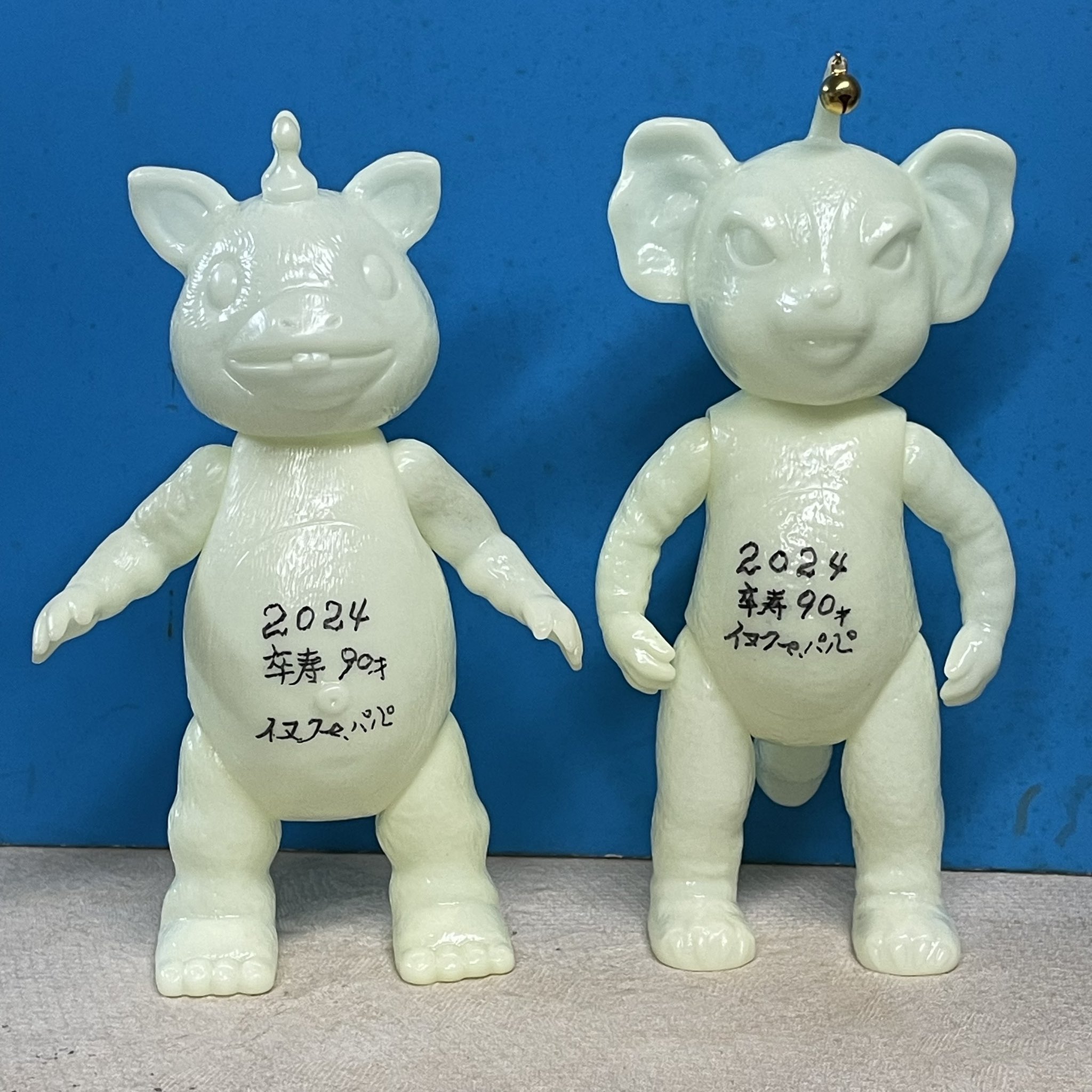 イヌクマ製★スタンダード★ブースカ＆チャメゴン【蓄光タイプ】サイン入り2体セット Yahoo!オークション -「イヌクマ チャメゴン」の落札相場・落札価格