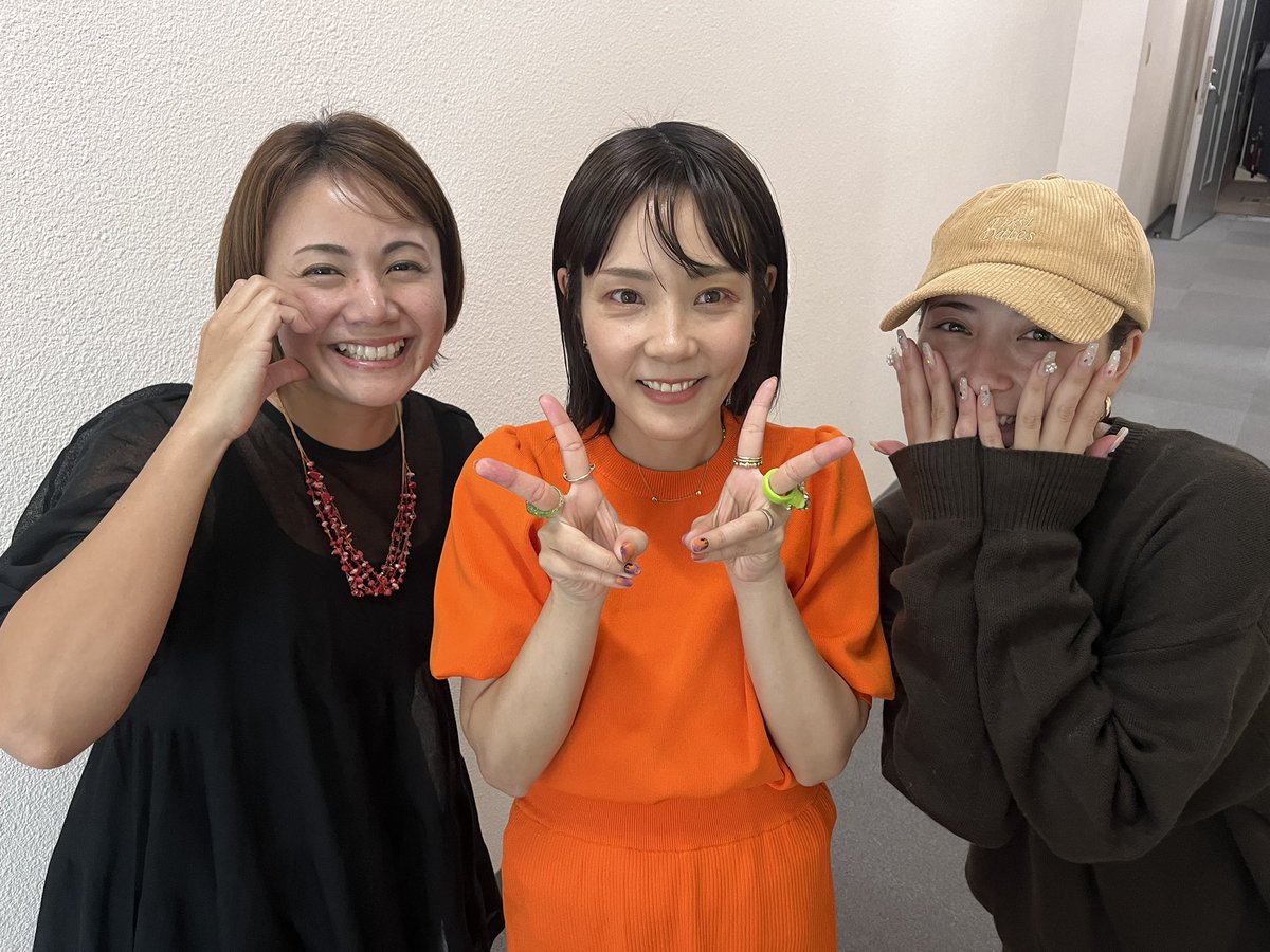 hamagawa_yuuri's tweet photo. 局長の知り合い三人娘
永久不滅ですよ❤️‍🔥❤️‍🔥❤️‍🔥❤️‍🔥❤️‍🔥

#goldenokinawa https://t.co/hcbmN1YjFP