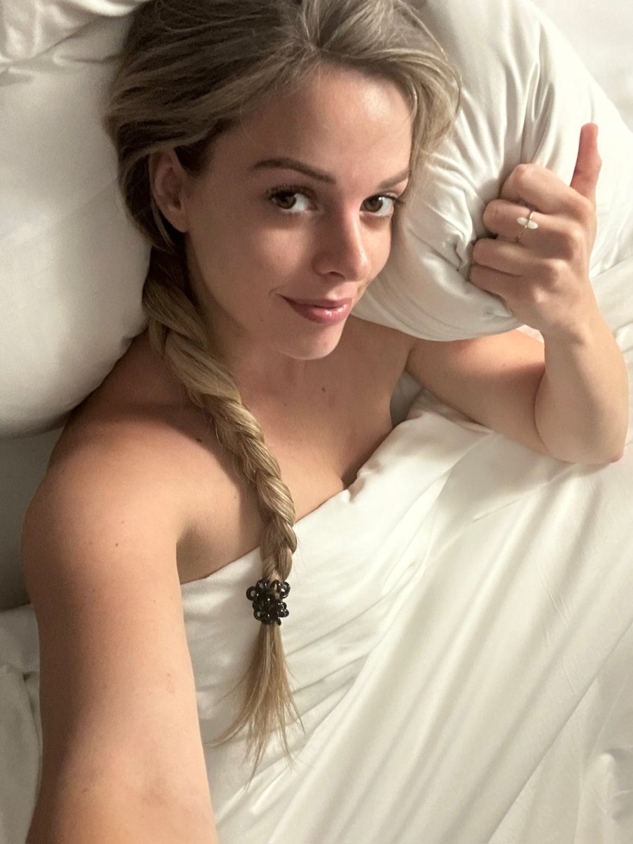 Bri Blossom tweet media