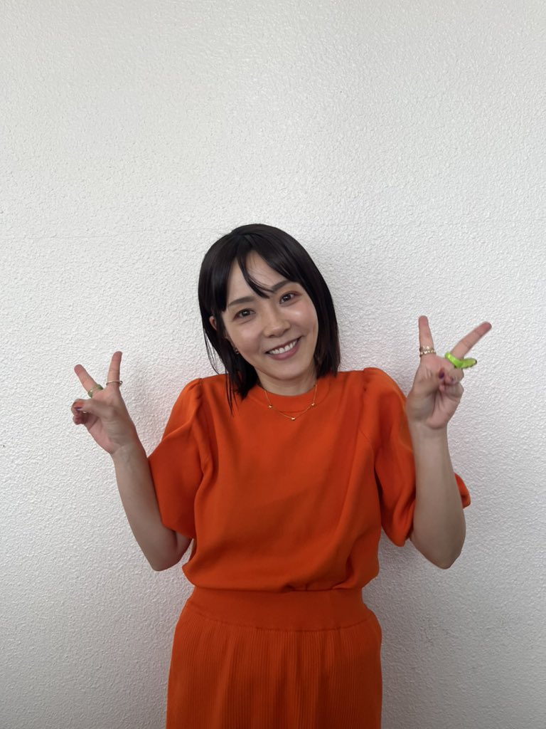hamagawa_yuuri's tweet photo. 本当に誰にでも平等に接してくれて
心の底から優しくて面白い方はいません。
エリナさんが繋げて下さった
ゴールデンアワーを
これからも大切に愛していきます。
本当にお疲れ様でした✨️大好きです💕

#goldenokinawa
#エリナさんしか勝たん https://t.co/fckOJO3foe