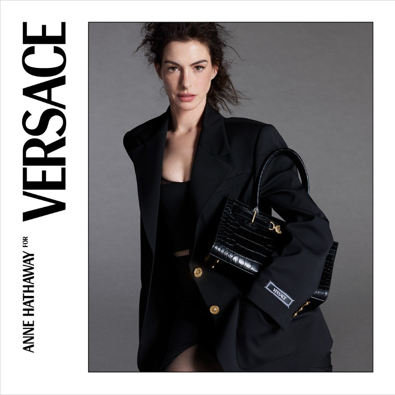 Versace's tweet photo. Anne Hathaway for #VersaceIcons

Now at boutiques and https://t.co/3RxPsl5lmp