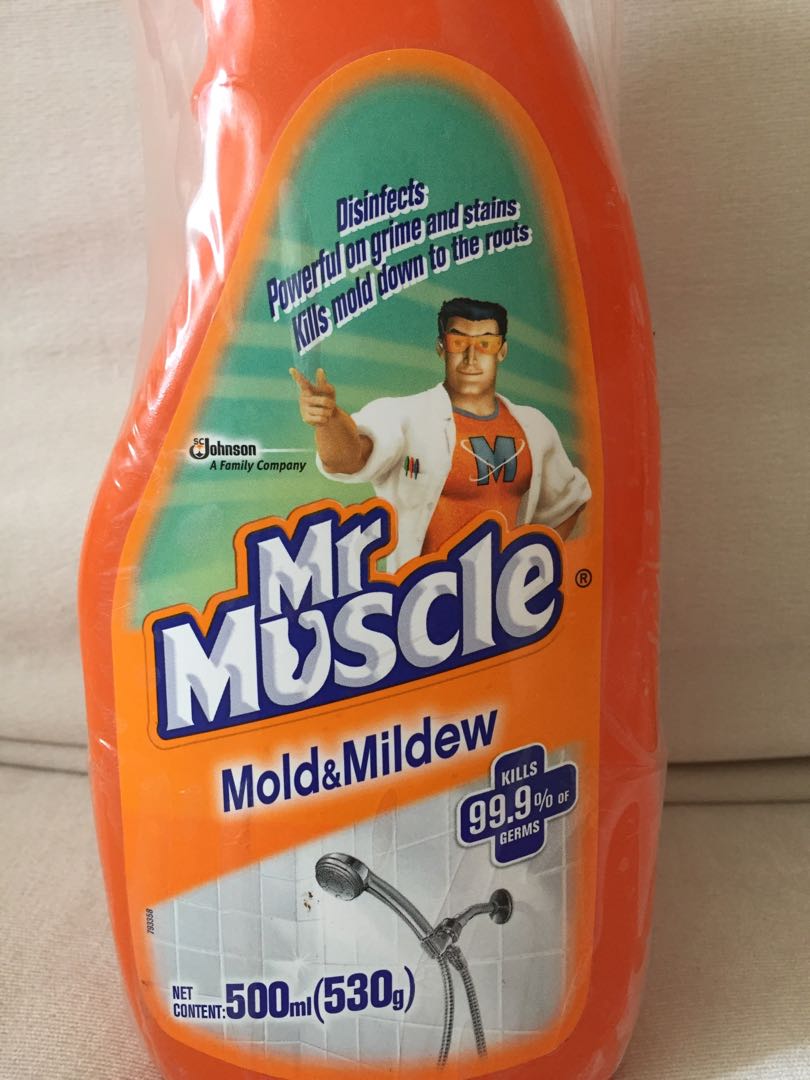 zalyazahari's tweet photo. Korang boleh try pakai yang ni untuk remove mold dekat dinding @ syiling rumah. Memang khas untuk remove and cegah dia datang kembali

Spray biarkan 30s then baru lap tau.

https://t.co/Y95QrCqjGH https://t.co/rm7hKHJAI6