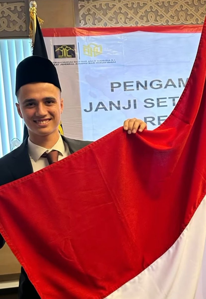 idextratime's tweet photo. ✅ RESMI : Mees Victor Joseph Hilgers dan Eliano Johannes Reijnders kini sudah berstatus sebagai WNI setelah baru saja menjalani sumpah di KBRI Belgia. 🇮🇩

Welcome anak lanang.. 👊🏼😎 https://t.co/sVbCkUZKrJ