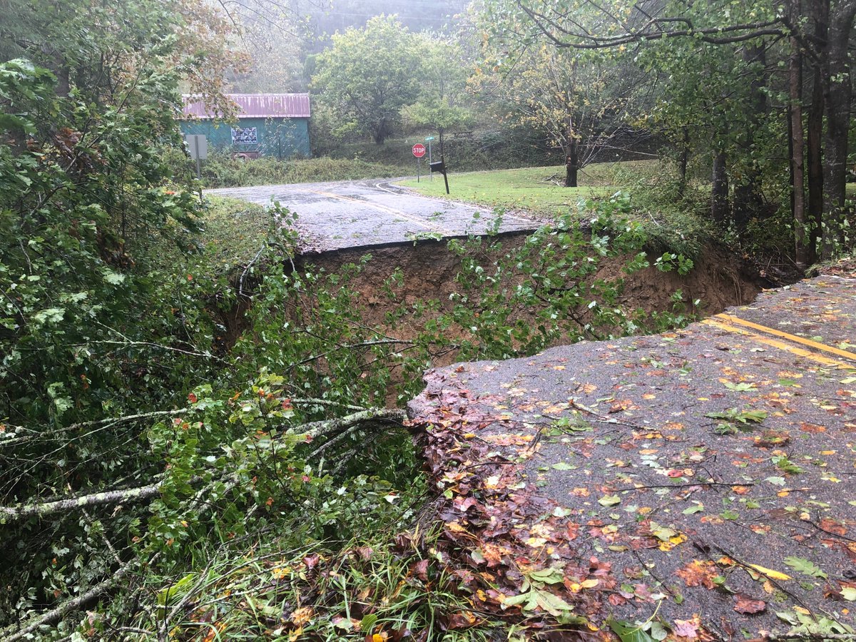 Chris Moody tweet media