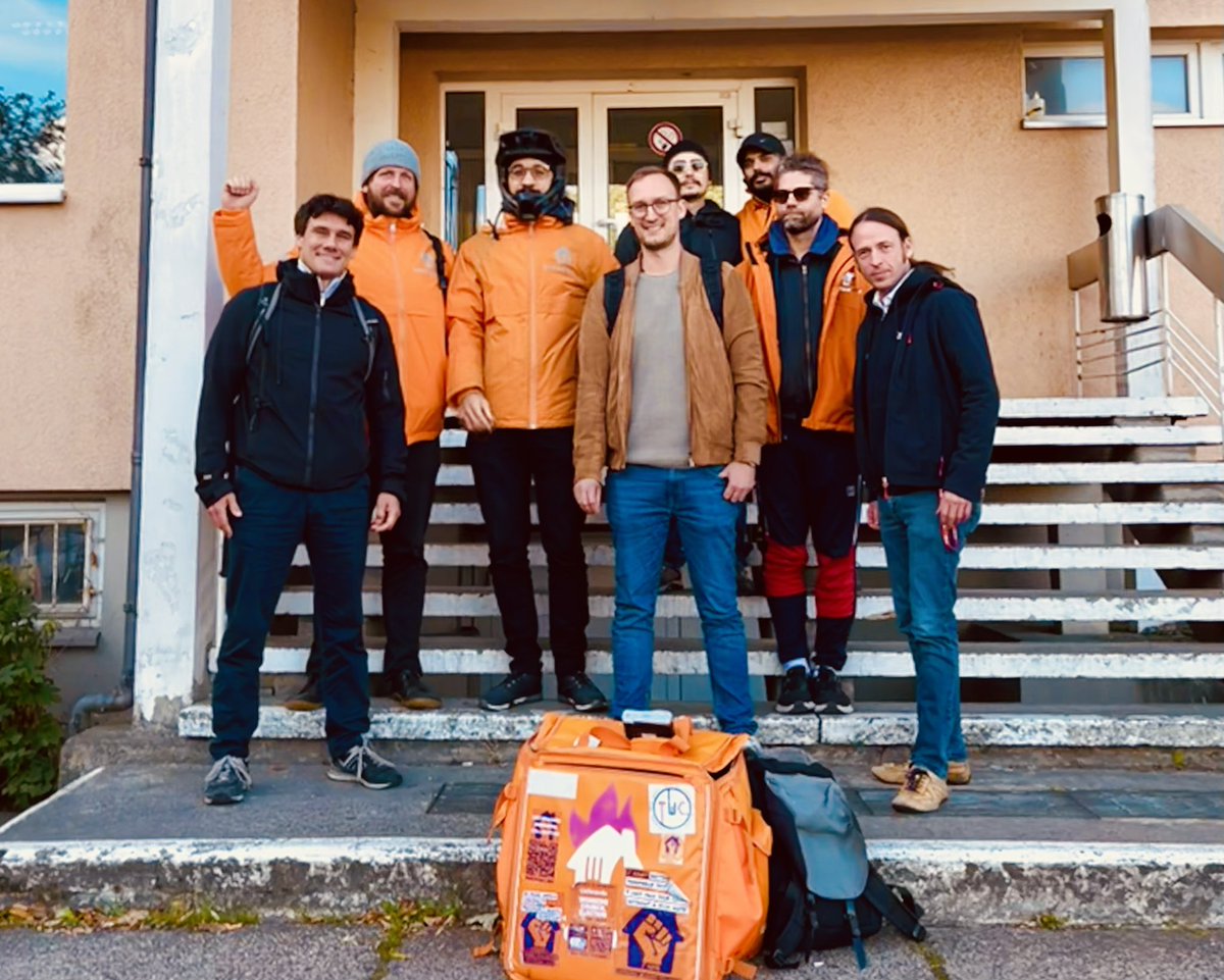 Pascal Meiser 🚩 (@pascalmeiser) on Twitter photo Guter Austausch mit Betriebsrat, <a href="/GewerkschaftNGG/">Gewerkschaft NGG</a> & <a href="/LWC_Berlin/">Lieferando Workers Collective (LWC) Berlin</a>, wie Die Linke die #Lieferando-Fahrer im Kampf für anständige Arbeitsbedingungen weiter supporten kann! Denn der ist weiter extrem notwendig. Häufig fehlt’s schon am Allernötigsten: Toiletten & Orte zum Aufwärmen. 😳 Guter Austausch mit Betriebsrat, <a href="/GewerkschaftNGG/">Gewerkschaft NGG</a> & <a href="/LWC_Berlin/">Lieferando Workers Collective (LWC) Berlin</a>, wie Die Linke die #Lieferando-Fahrer im Kampf für anständige Arbeitsbedingungen weiter supporten kann! Denn der ist weiter extrem notwendig. Häufig fehlt’s schon am Allernötigsten: Toiletten & Orte zum Aufwärmen. 😳