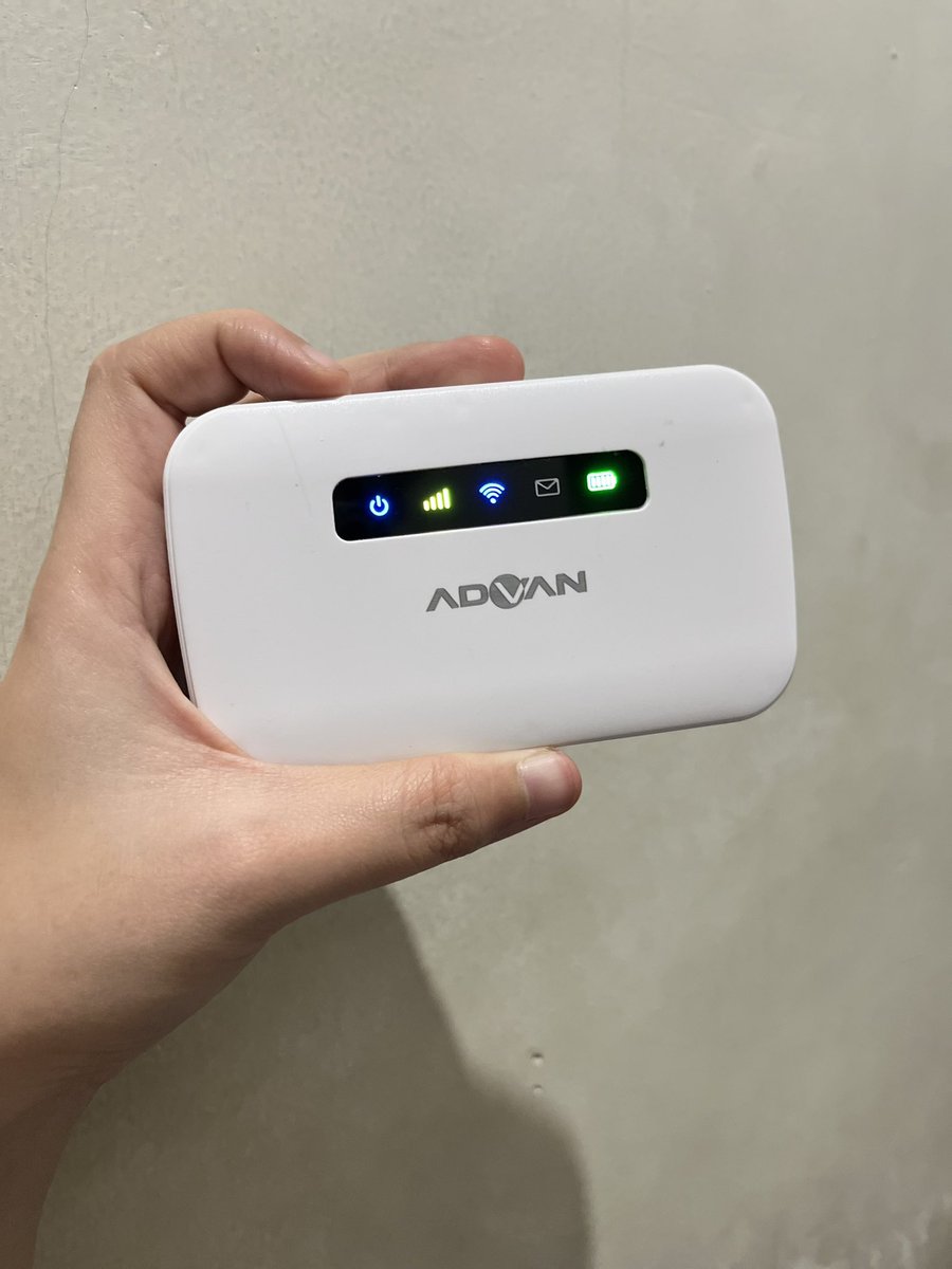 beauthif's tweet photo. @kwareina dijual
Modem advan Mifi portable wifi
minat wa 082317178877
spesifikasi tertera di gambat yahh 
thx uu https://t.co/fsBbwXAV9U