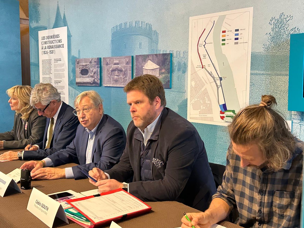 <a href="/GrosdidierMetz/">François GROSDIDIER</a> <a href="/EuroMetroMetz/">Eurométropole de Metz</a> Il était accompagné de <a href="/CedricGouth/">Gouth Cedric</a> (Président <a href="/inspire_metz/">inspire-metz</a>), <a href="/JLBOHL/">Jean-Luc BOHL</a> (vice-président métropolitain en charge du tourisme), Corinne Friot et Timothée Bohr (adjoints au Maire en charge de l’attractivité touristique et du tourisme) 2/4