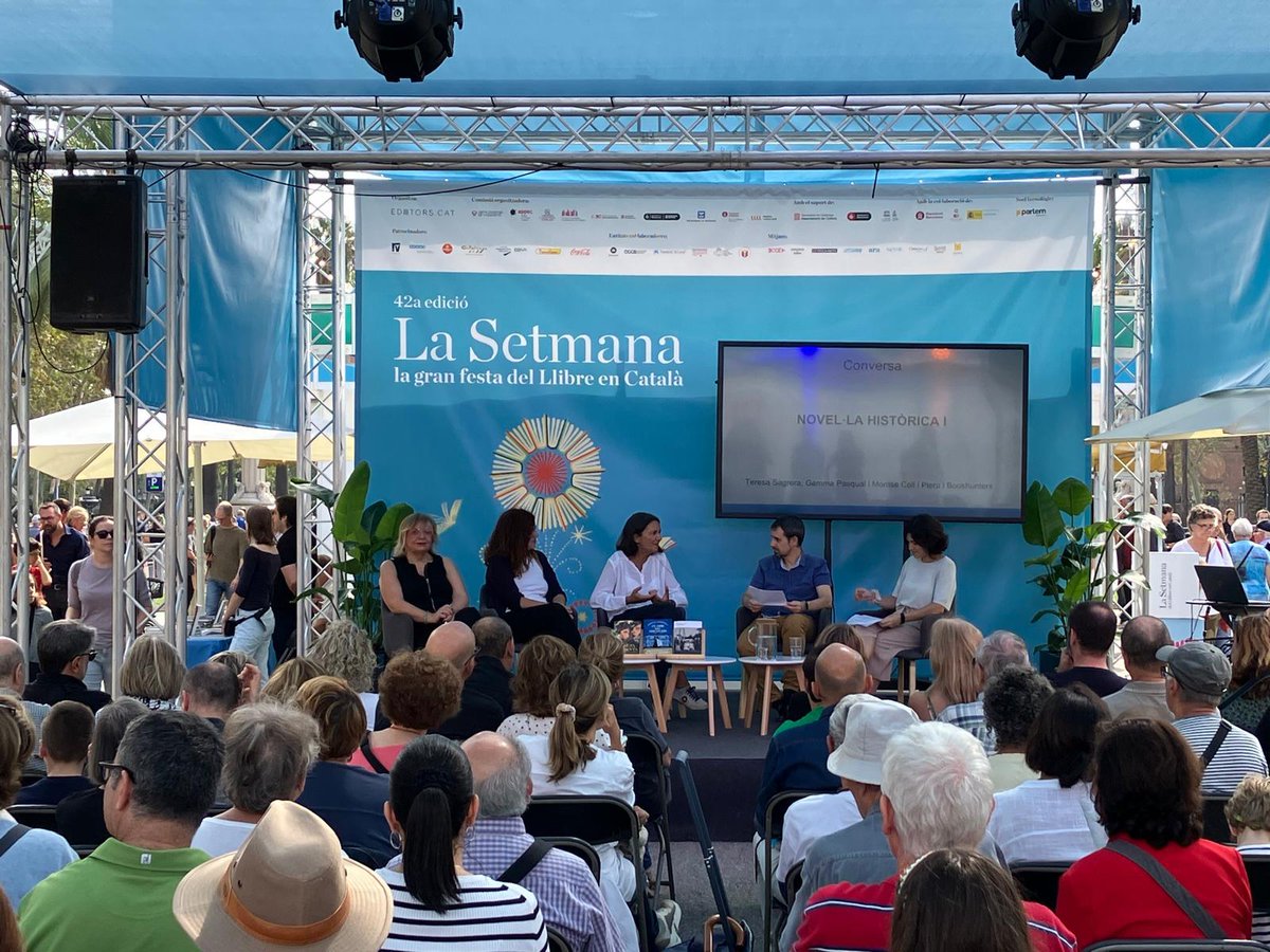 edicionsalbi's tweet photo. L'enhorabona i gràcies, @LaSetmana, per aquesta magnífica edició! Hi hem pogut ser, un any més, amb una representació dels nostres autors, que hi han signat i presentat les seves obres. Visca!
@RamonBreu @montsecollpiera 
#marcelsanmartín #eviladoms
@JaumeHuch https://t.co/cwKRsbKPPv