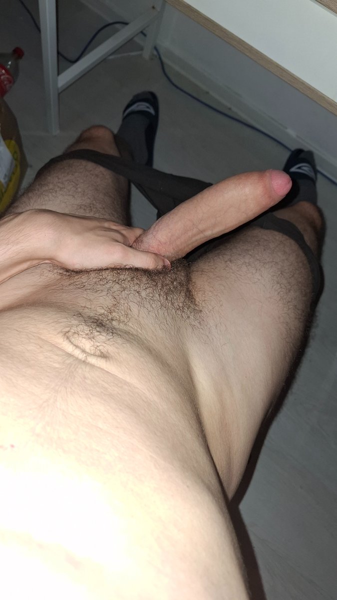 big horny wobbit tweet media