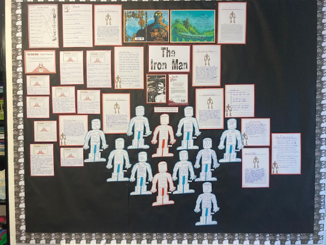 StJosephsNG1's tweet photo. Mr Davies enjoyed visiting Hollies class this morning to see all their great work so far on The Iron Man! @nottslive https://t.co/ijS3wv6iHM