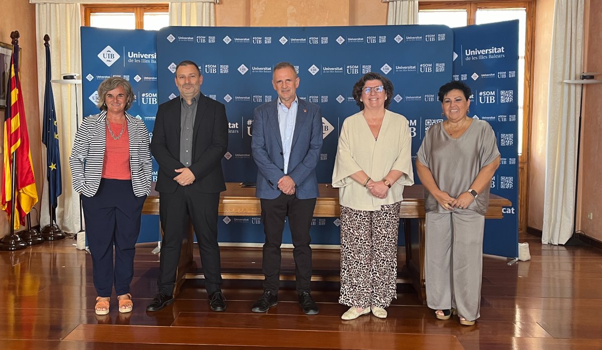 #ConveniUIB | 🌎 La #UIB i <a href="/GOIB_Social/">Conselleria de Famílies, Benestar i Dependència</a> col·laboren per promoure la #cooperació universitària al desenvolupament.

Els programes de @cooperacioUIB rebran finançament del <a href="/goib/">Govern de les Illes Balears</a> per dur a terme programes de #recerca, formació i mobilitat internacional. #CompromísSocialUIB