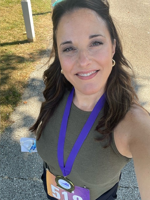 Alissa Frantz walked in the Tara Grant 5K this past weekend, raising awareness for domestic violence victims. Tara’s story is a reminder that there is hope and help for survivors. 💜