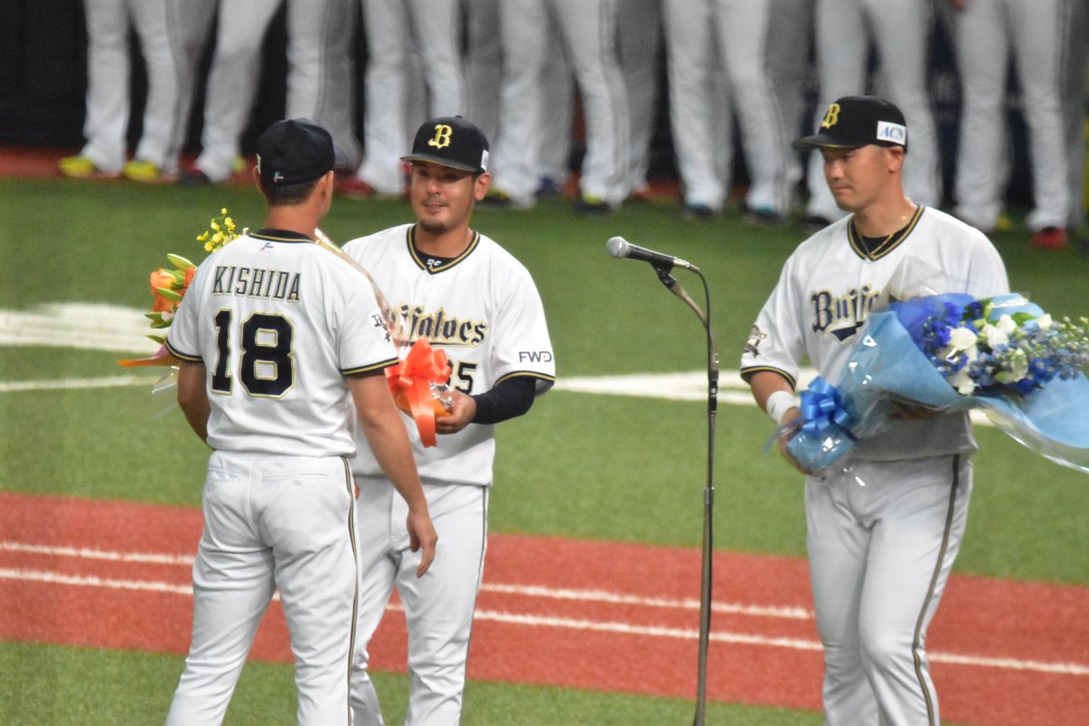 Bs_37373's tweet image. 繋がれる“オリックス”のバトン

#Bs2019 #Bs2024