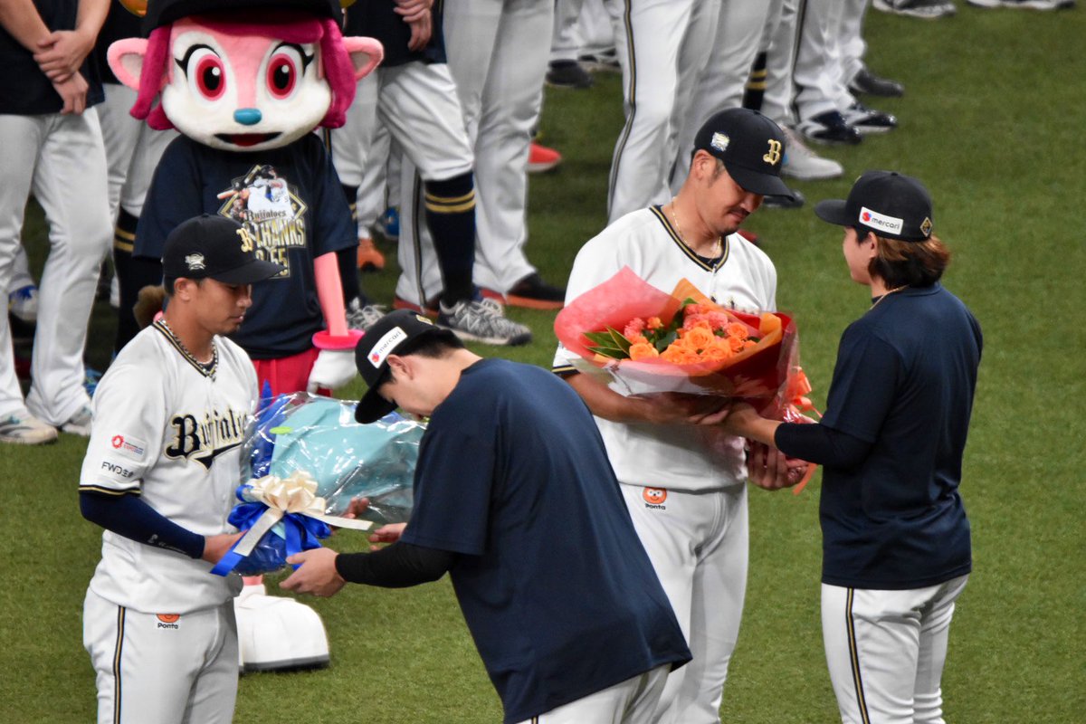 Bs_37373's tweet image. 繋がれる“オリックス”のバトン

#Bs2019 #Bs2024