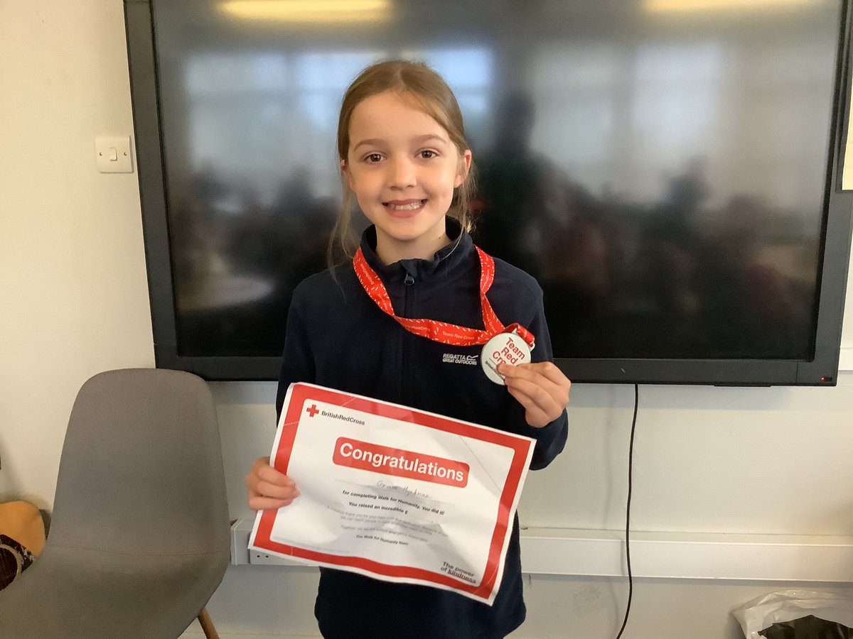 Last weekend, Grace in #Year5GA took part in a 10km walk around Manchester fundraising and raising awareness for the <a href="/BritishRedCross/">British Red Cross 🧡</a> on the Walk for Humanity.
Incredible demonstration of the Catholic Social Teaching principle of ‘Solidarity’. Well done Grace!
#CLMissionGA