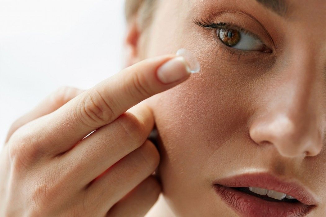 webeyecare's tweet image. 🌈 Colored contacts are more than just a fashion statement

Colored contact lenses aren’t just about fashion! They have medical uses, such as helping with color vision deficiency and photophobia.

Read more here 👉🏻 buff.ly/3z9irNr 

#coloredcontacts #eyewear #contacts