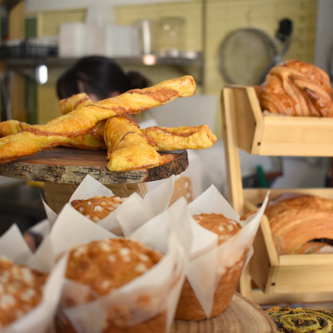 Whether you're looking for lunch on the go or a snack whilst you wander the Museum, why not head to The Tack Box (<a href="/TheTackRoom_nkt/">The Tack Room</a>), where you'll find an array of sweet treats, pastries and sandwiches all ready and available for take away.

#nationalhorseracingmuseum