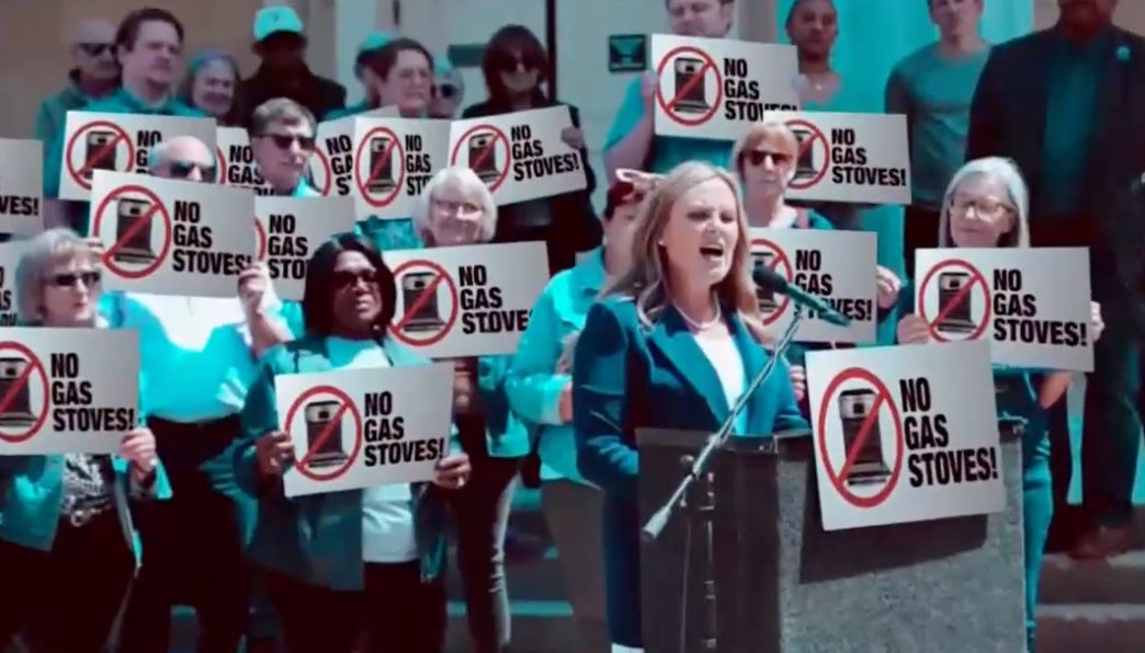 New: In his negative ad against <a href="/mccormickforgov/">Jennifer McCormick</a>, <a href="/braun4indiana/">Mike Braun</a>’s campaign altered this image from <a href="/SBTribune/">South Bend Tribune</a>. The original on the left. The altered one on right.