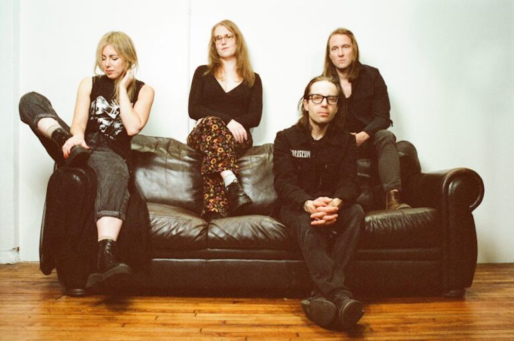 Rochester's <a href="/BadBloomNY/">Bad Bloom</a> released a fuzzed out shoegaze single "onion" last week that's on repeat in the office. Check it out! buffablog.com/bad-bloom-onio…