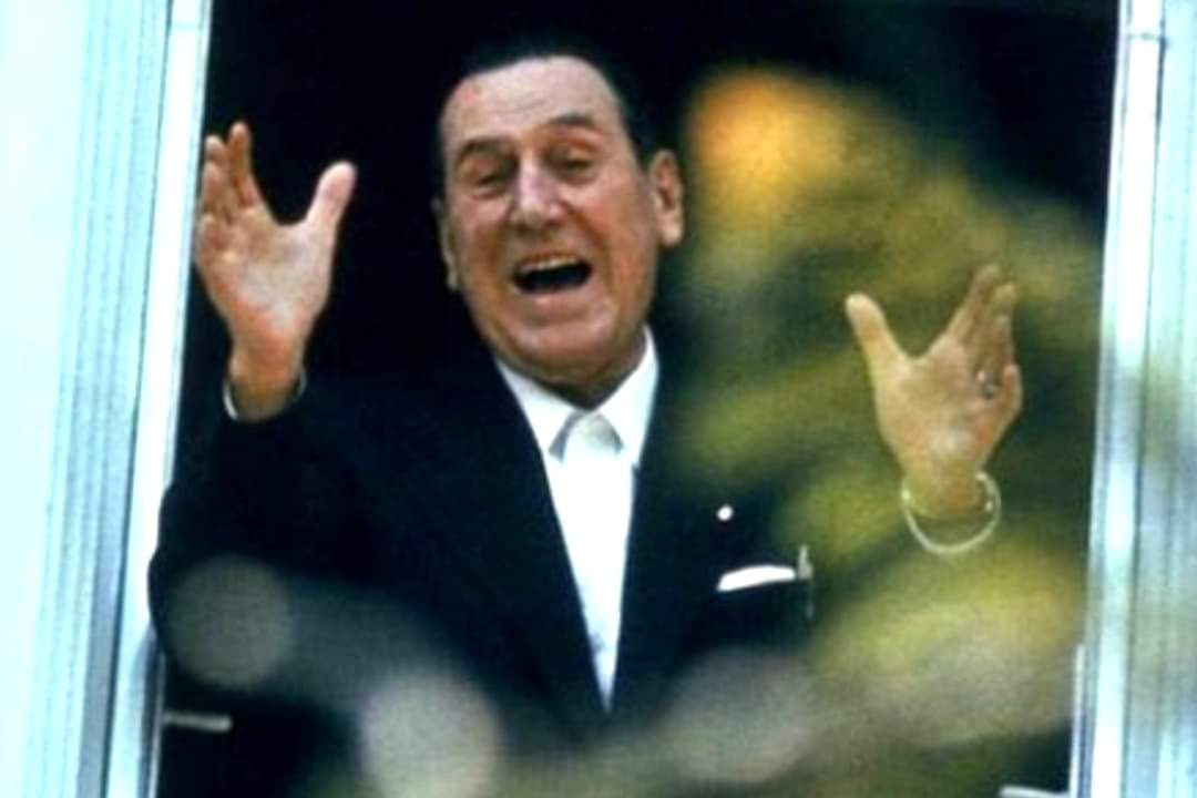 "Queremos una argentina socialmente justa, económicamente libre, y políticamente soberana".

JUAN DOMINGO PERÓN