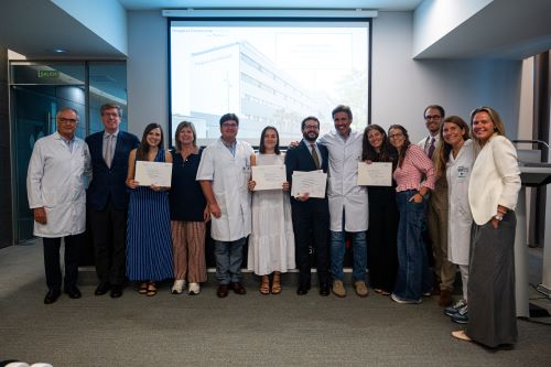 El pasado viernes, celebramos nuestra Jornada Anual de la Comisión de Docencia, un evento clave para reconocer el esfuerzo y dedicación de los médicos residentes que han culminado con éxito su formación #MIR en nuestra institución quironsalud.com/dexeus-barcelo…