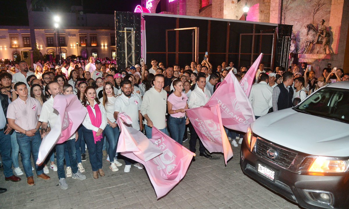 LaloSerranoZ's tweet image. #LaserInformativo

#Importante|| Se une #Durango en la #CaminataDeLaEsperanza; Marisol y Esteban arrancan actividades del #MesRosa

•Más de cinco mil personas participaron en este recorrido de sensibilización del #CáncerDeMama

• _Con el banderazo de arranque de la Ruta de la…