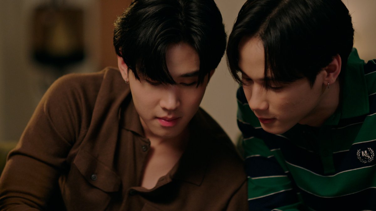luvsupanut's tweet image. I'm so happy that Jewel and Tan are together. They're not lonely anymore. That makes me happy, they are my favorite characters.
Ps: Tan was cheeky 5555
RYUJAVA SMN EP9
#SummerNightTheSeriesEP9
@ryuptb #ryuptb @javabh28 @javabh #Ryujava