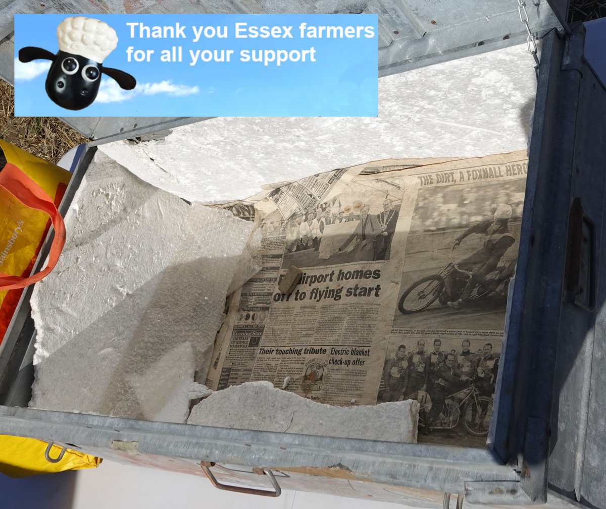 A busy day at the ploughing match
The courtesy transport stopped by his stand after a chat and a hat
Many listened to why the 'Wellness' hats are free
He gave away 200+ hats that he'd jammed tight in his trunk
<a href="/FCNcharity/">The Farming Community Network</a>
<a href="/EssexYFC/">Essex Young Farmers</a>
<a href="/FcnSuffolk/">FCNSuffolk</a> 
<a href="/NorfolkFCN/">FCN Norfolk</a>
<a href="/FCNSuffolk/">FCNSuffolk</a>
<a href="/FCN_North/">FCN NORTH</a>