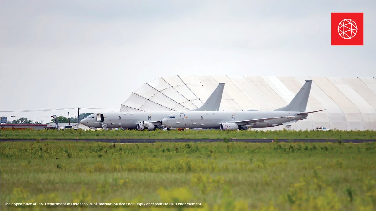 L3HarrisTech's tweet photo. We've been selected to support the @USNavy's P-8A Poseidon fleet, enhancing maritime security through advanced anti-submarine and ISR capabilities 🌊🤝. Explore our commitment to innovation and partnership for global defense: https://t.co/tcQjpZAtOZ https://t.co/vuUUneHPdV